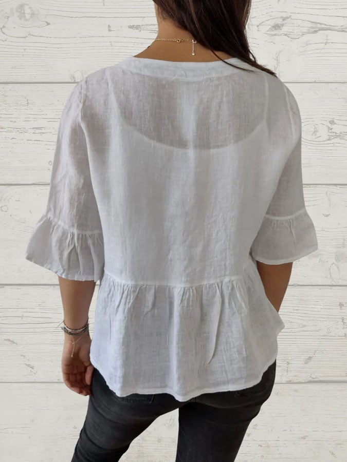 Classic Vintage Shirt with a Flattering Fit