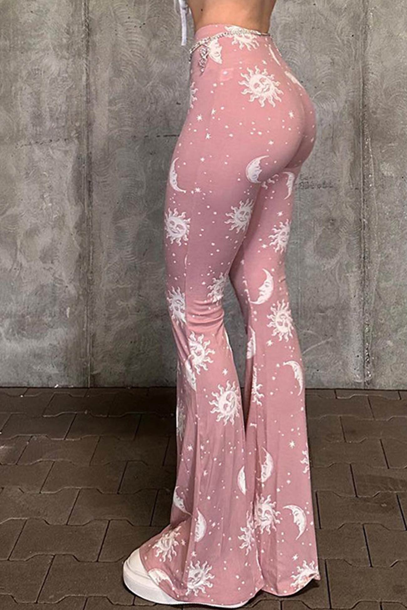 Elegantly Styled Pants for Everyday Wear