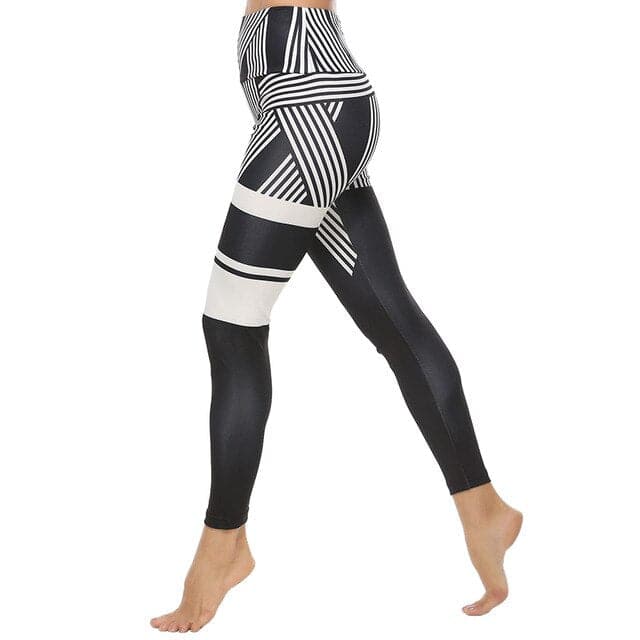 Elegantly Styled Trousers for Everyday Wear