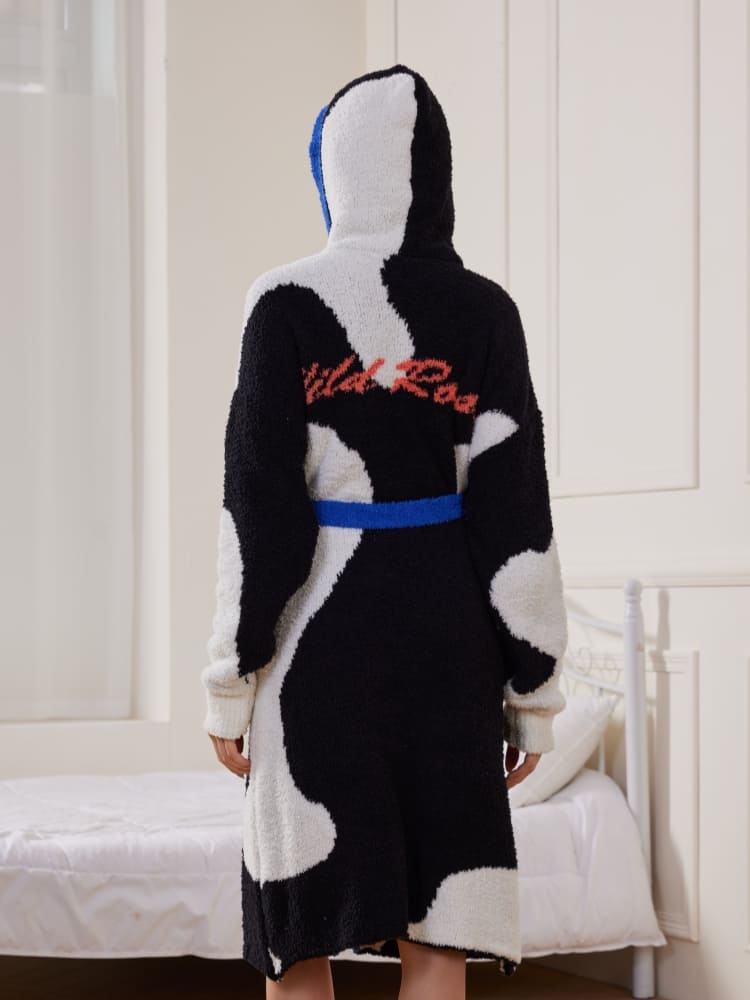 Gracefully Styled Garment for Any Occasion