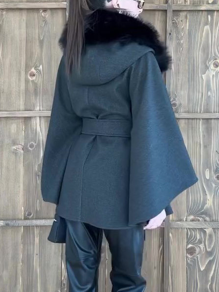 Beautifully Finished Coat in a Timeless Design