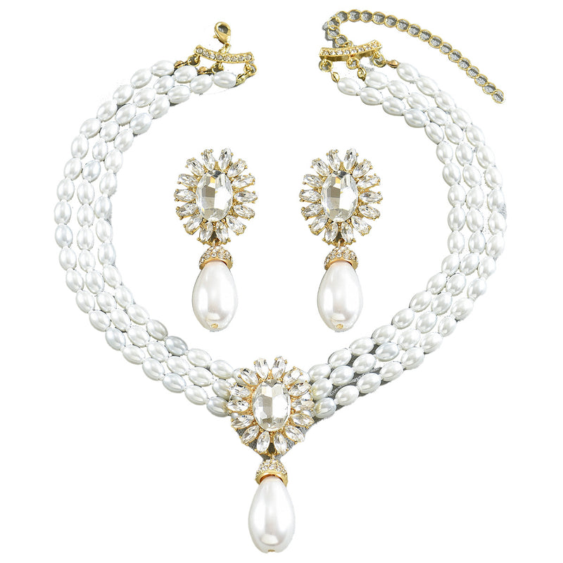 Beautiful Pearl Necklace with Unique Style