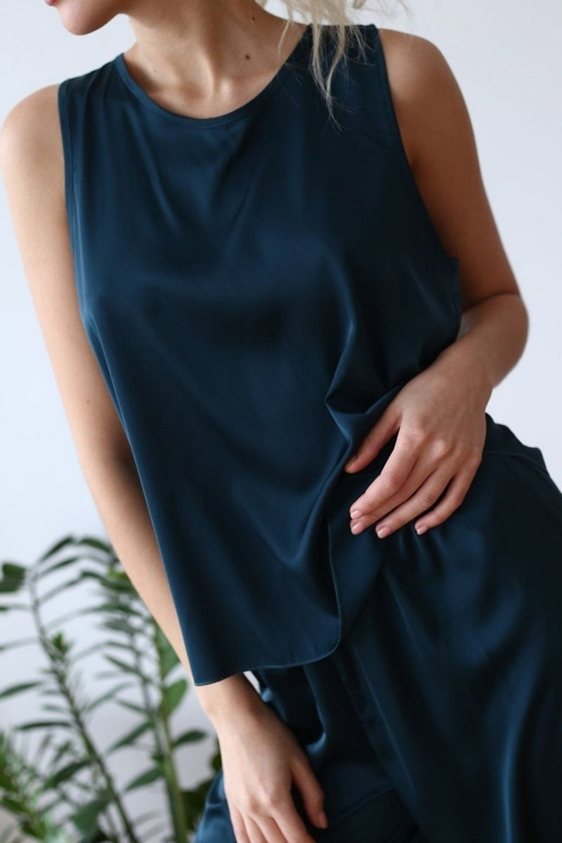 Classic Vintage Pants with a Flattering Fit