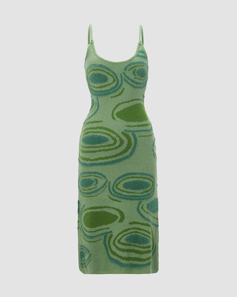 Gracefully Styled Dress for Any Occasion