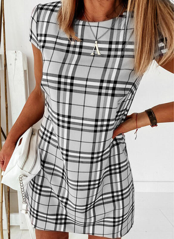 Sophisticated Dress with a Clean Classic Look