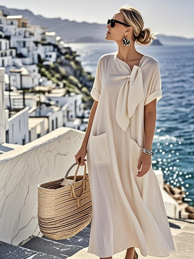 Beautifully Finished Dress in a Timeless Design