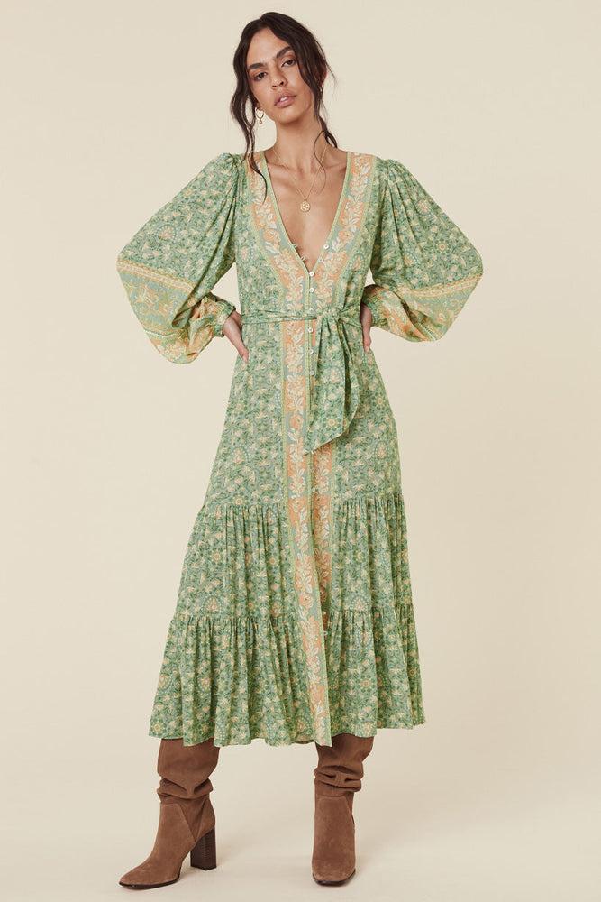 Polished Dress with an Effortless Classic Look