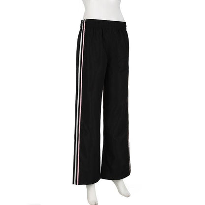 Elegantly Styled Pants for Everyday Wear