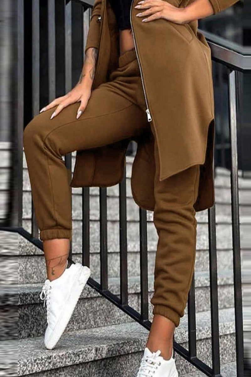 Classic Vintage Pants with a Flattering Fit