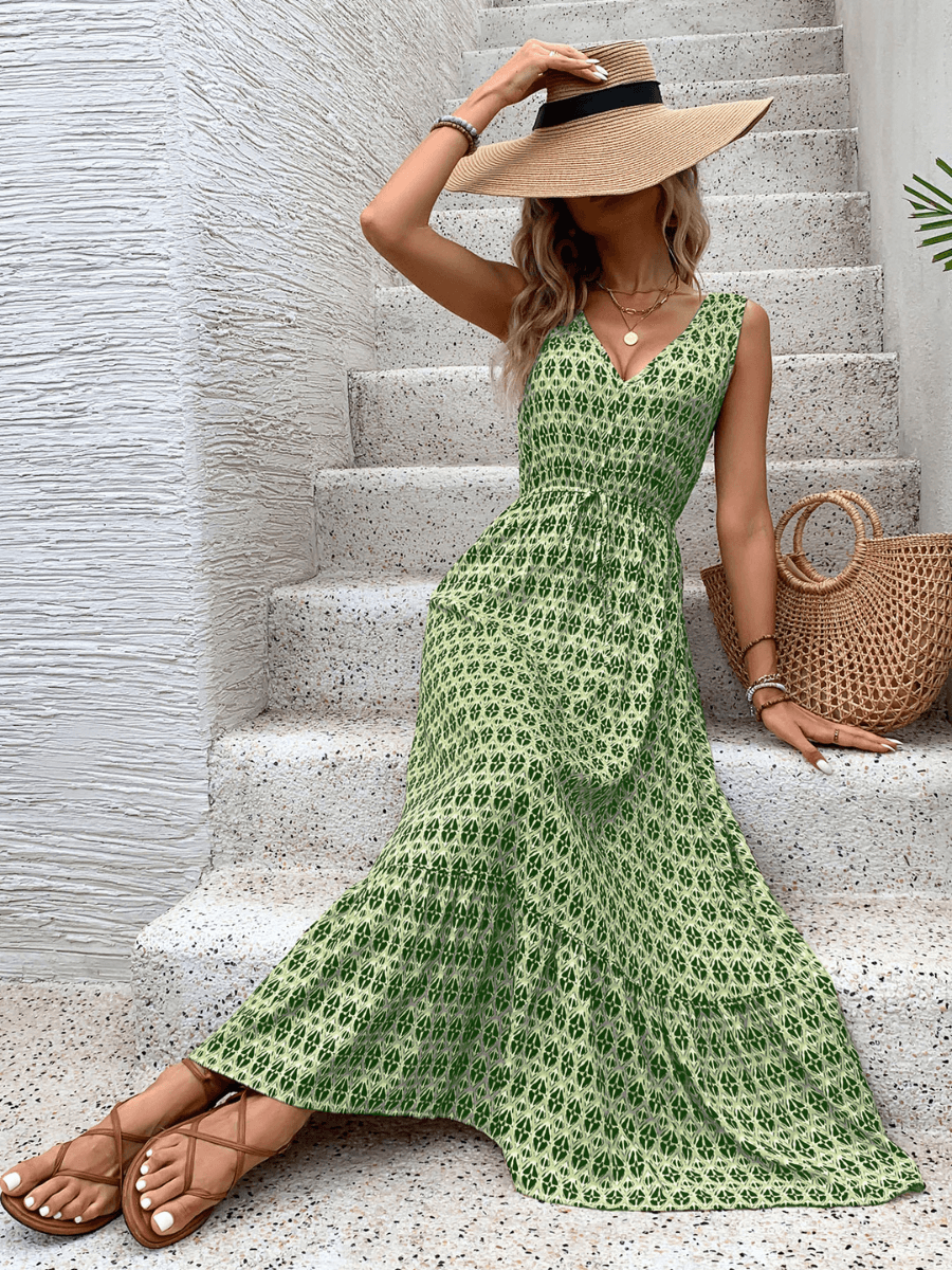Classic Vintage & Enduringly Stylish Dress