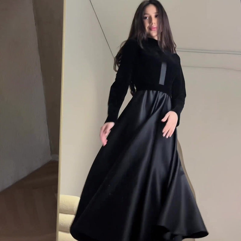Sophisticated Dress with a Clean Classic Look