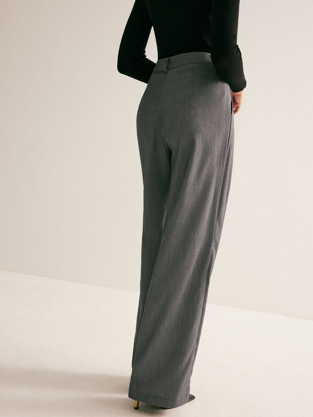 Polished Pants with an Effortless Classic Look