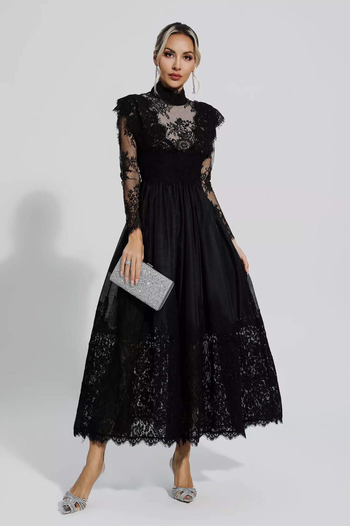 Gracefully Styled Dress for Any Occasion