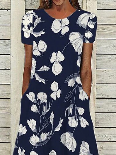 Sophisticated Dress with a Clean Classic Look