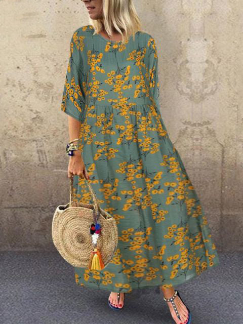 Classic Vintage Dress with a Flattering Fit