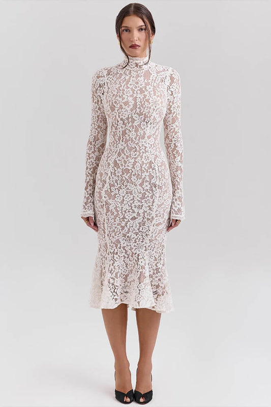 Gracefully Styled Dress for Any Occasion