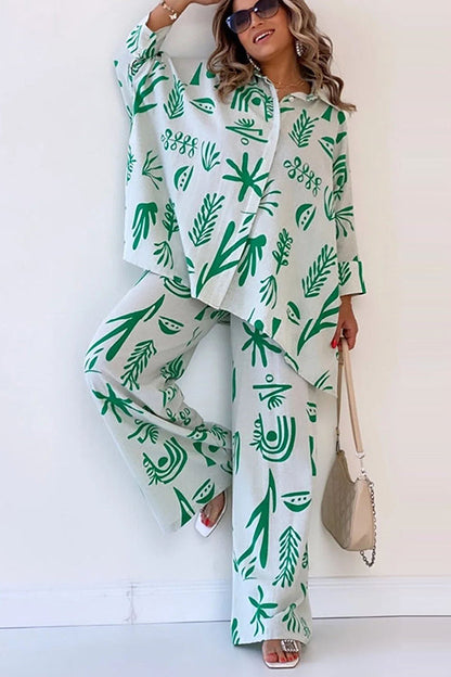 Classic Vintage Pants with a Flattering Fit