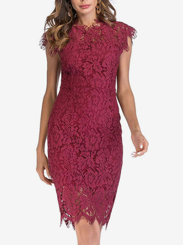 Beautifully Finished Dress in a Timeless Design