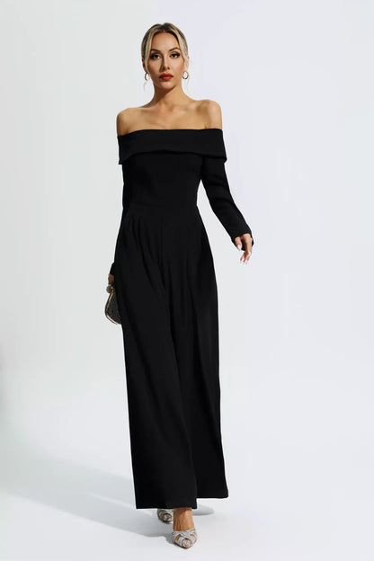 Effortlessly Elegant Garment with a Timeless Design