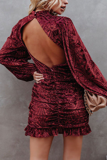 Gracefully Styled Dress for Any Occasion