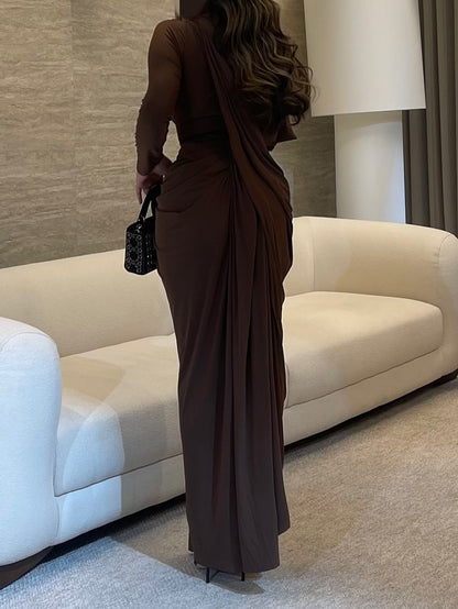 Gracefully Styled Dress for Any Occasion