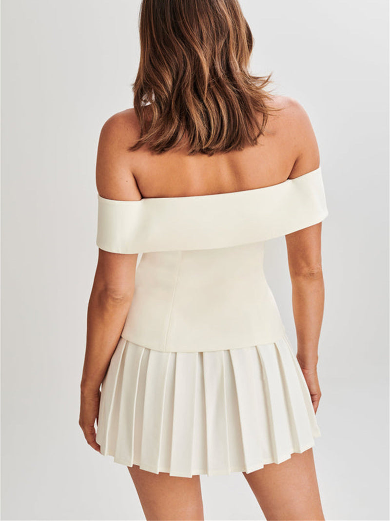Beautifully Finished Top in a Timeless Design