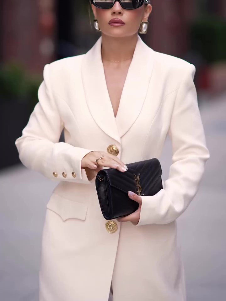 Effortlessly Elegant Garment with a Timeless Design
