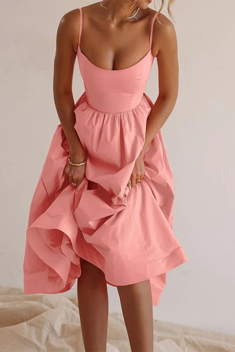 Beautifully Finished Dress in a Timeless Design