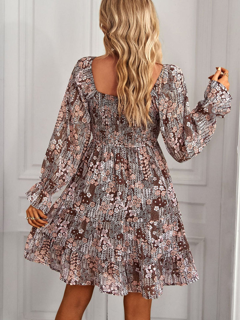 Classic Vintage Dress with a Flattering Fit