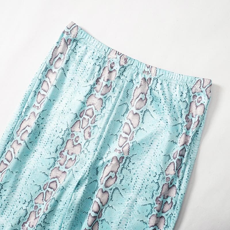 Classic Vintage Garment with a Flattering Fit