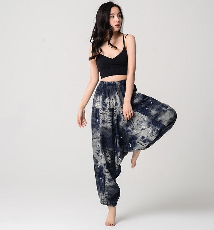 Classic Vintage Pants with a Flattering Fit
