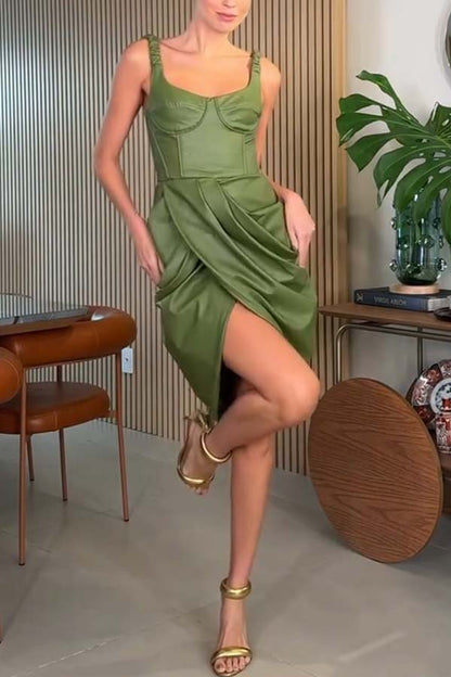 Sophisticated Dress with a Clean Classic Look
