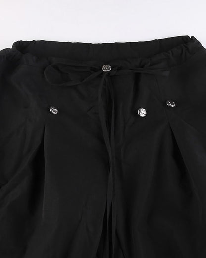 Elegantly Styled Pants for Everyday Wear