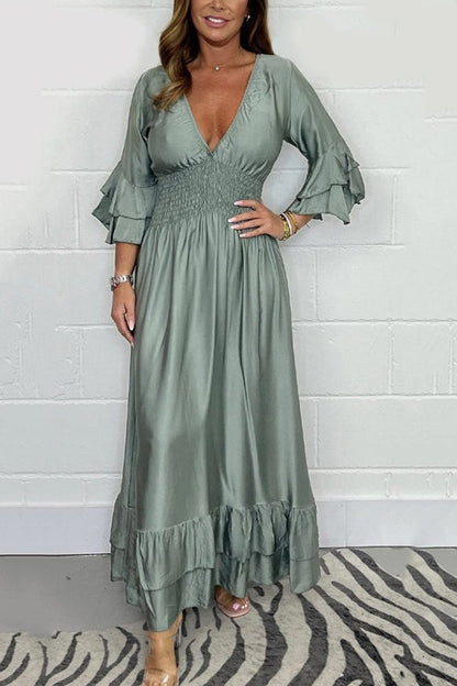 Beautifully Crafted Dress in a Classic Style