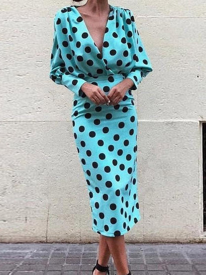 Classic Vintage & Enduringly Stylish Dress