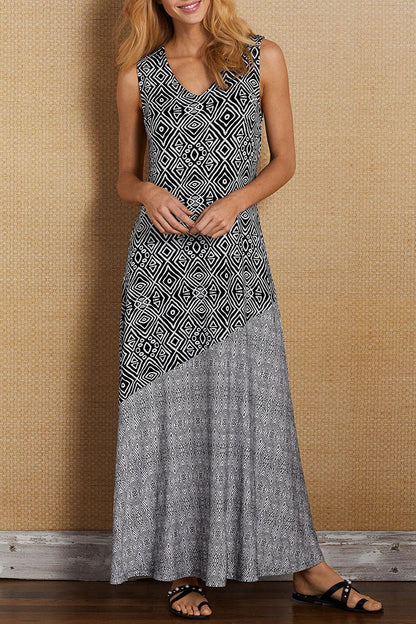 Classic Vintage Dress with a Flattering Fit