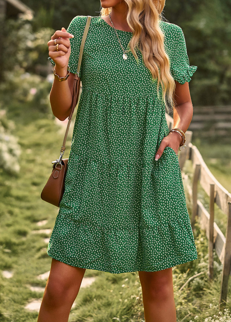 Beautifully Finished Dress in a Timeless Design