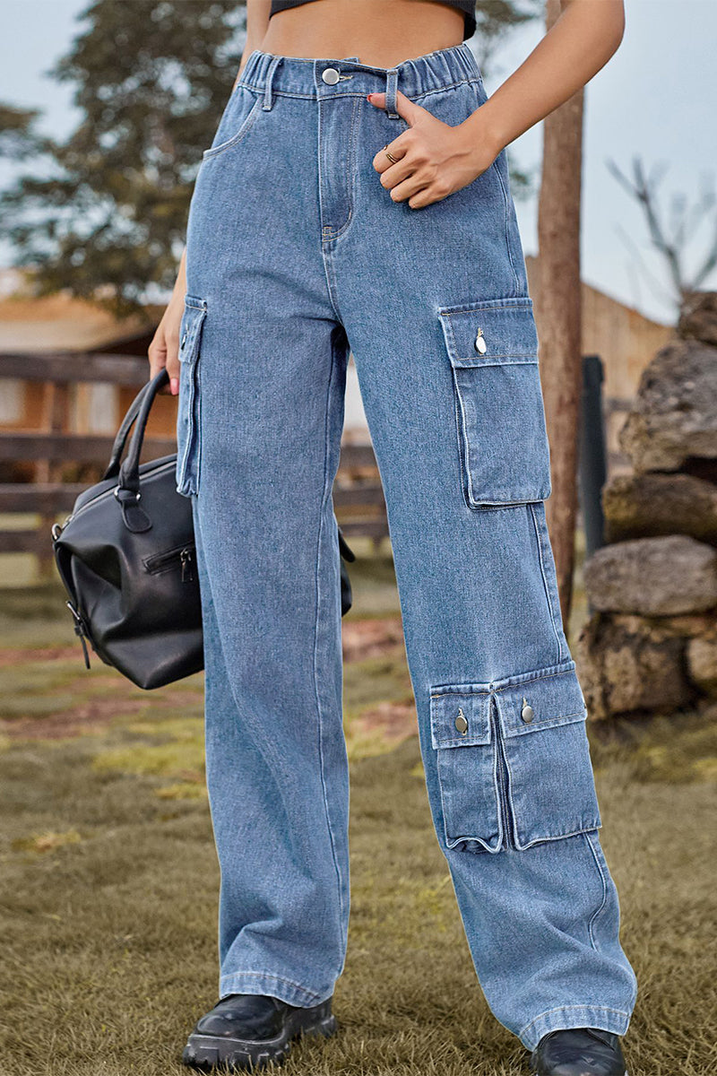 Effortlessly Elegant Garment with a Timeless Design