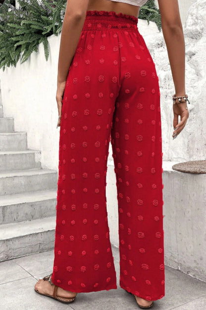 Effortlessly Elegant Trousers with a Timeless Design