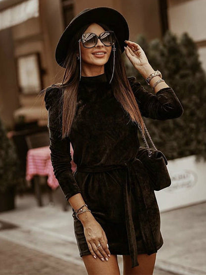 Classic Vintage Dress with a Flattering Fit