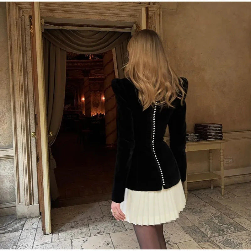 Sophisticated Dress with a Clean Classic Look