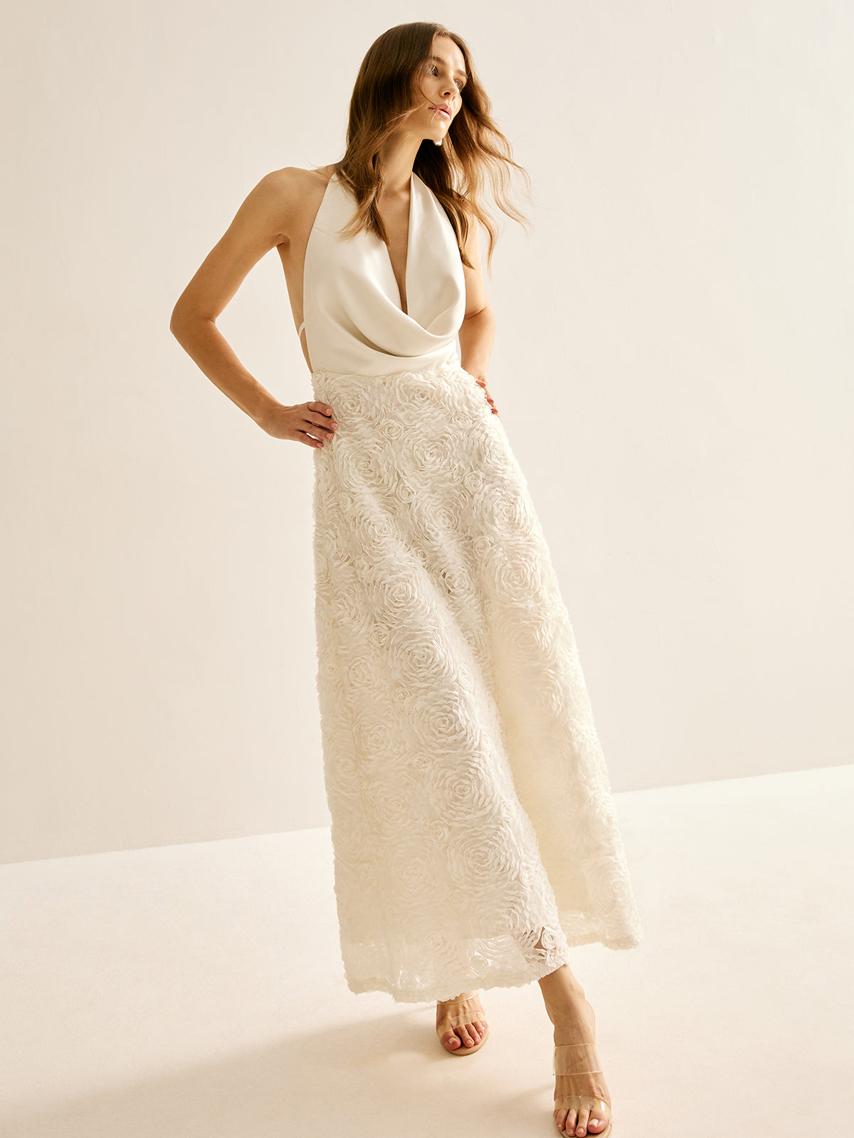 Well Tailored Dress with a Graceful Silhouette