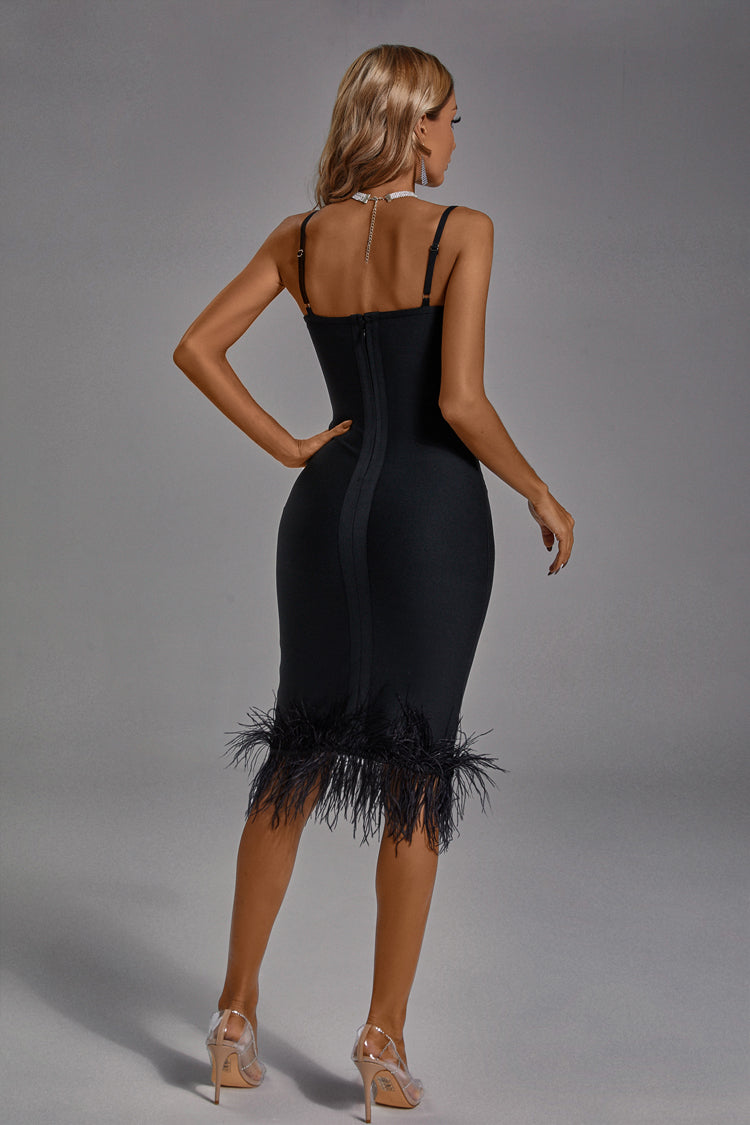 Gracefully Styled Dress for Any Occasion