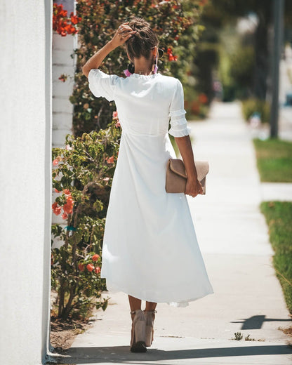 Gracefully Styled Dress for Any Occasion