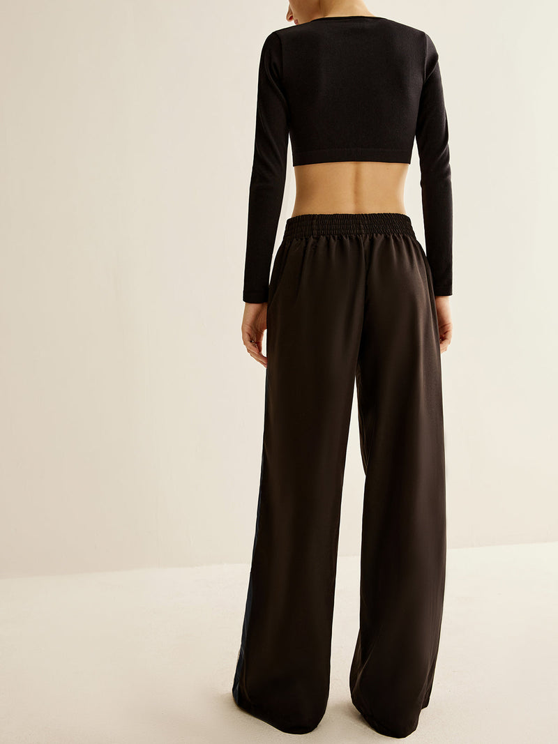 Beautifully Finished Pants in a Timeless Design