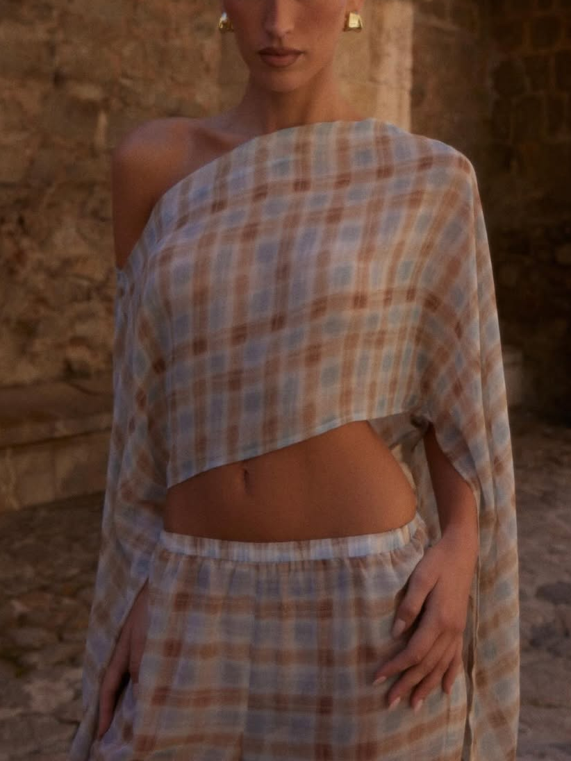 Classic Vintage Pants with a Flattering Fit