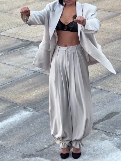 Effortlessly Elegant Jacket with a Timeless Design