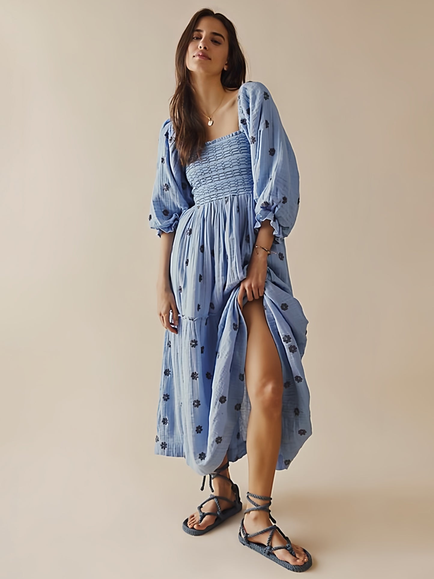 Gracefully Styled Dress for Any Occasion