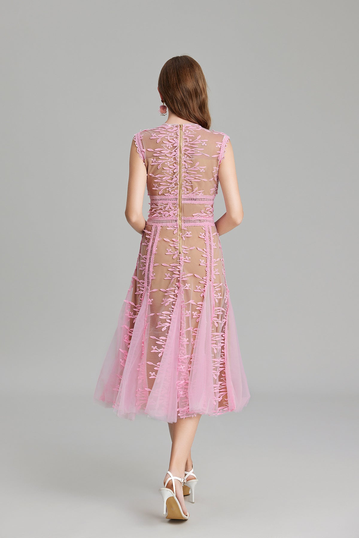 Sophisticated Dress with a Clean Classic Look