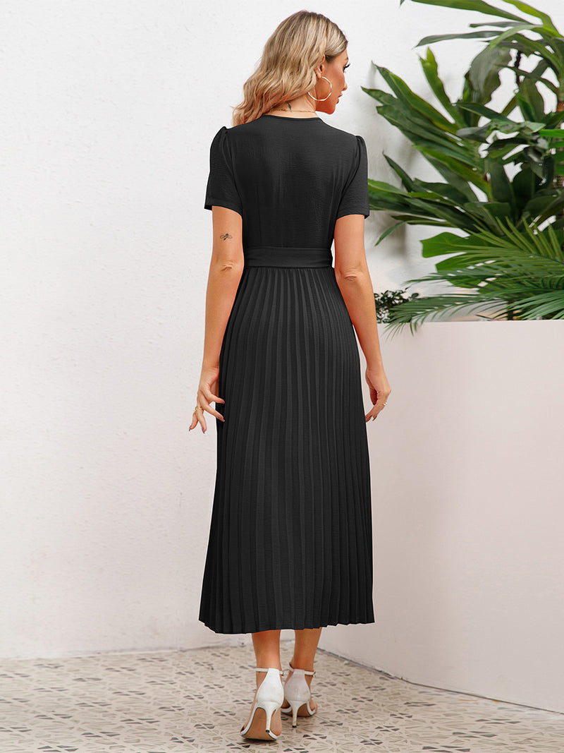 Sophisticated Dress with a Clean Classic Look